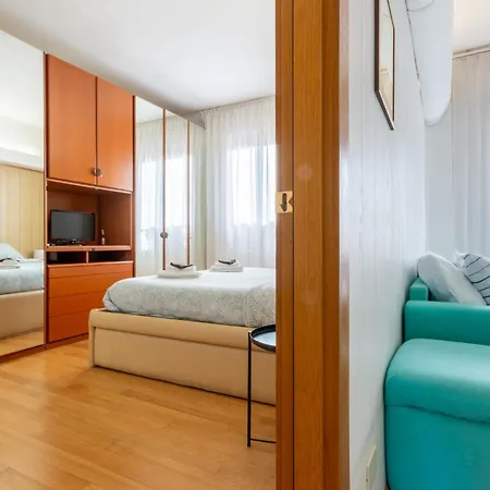 The Metropolitan Cozy Near Duomo + Wifi Milaan