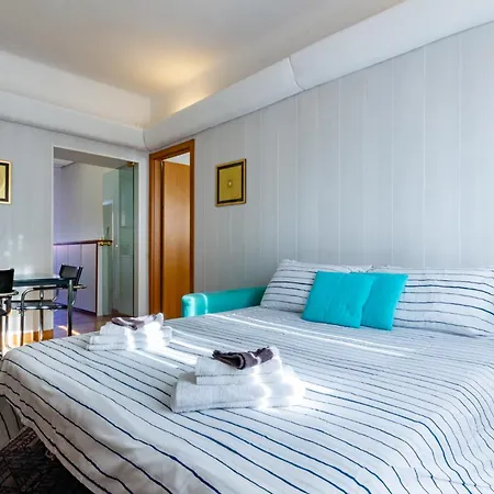 The Metropolitan Cozy Near Duomo + Wifi ميلان